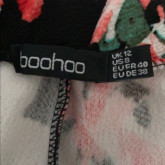 Boohoo Louise Wrap Front Ponte Skort - Picture 3 of 3